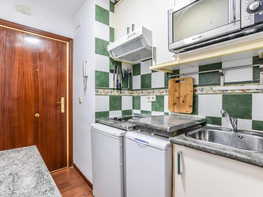 Apartamento Puente De Segovia Apartment Madrid Exterior photo