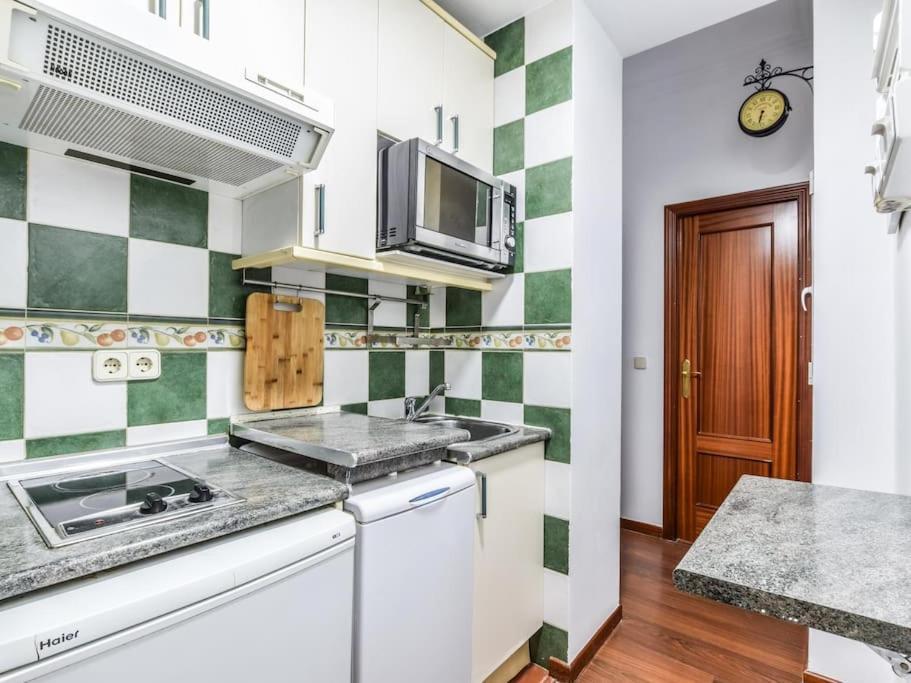 Apartamento Puente De Segovia Apartment Madrid Exterior photo